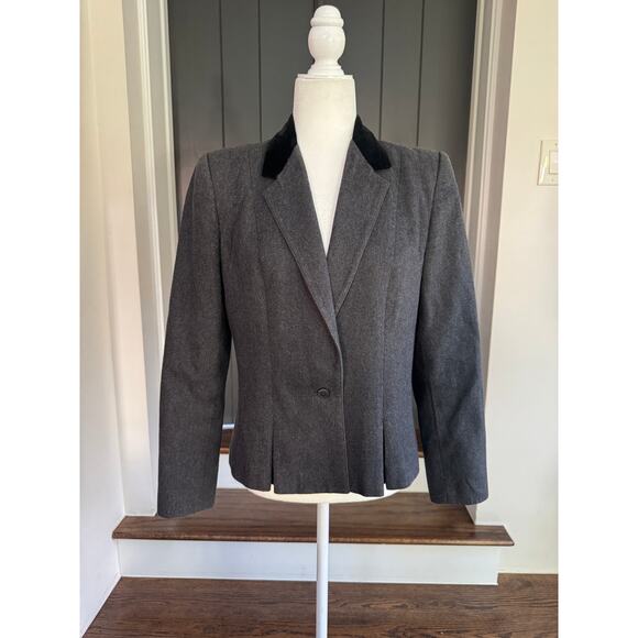 Vintage Sasson Gray Wool Blazer with Velvet Collar - Picture 1 of 9